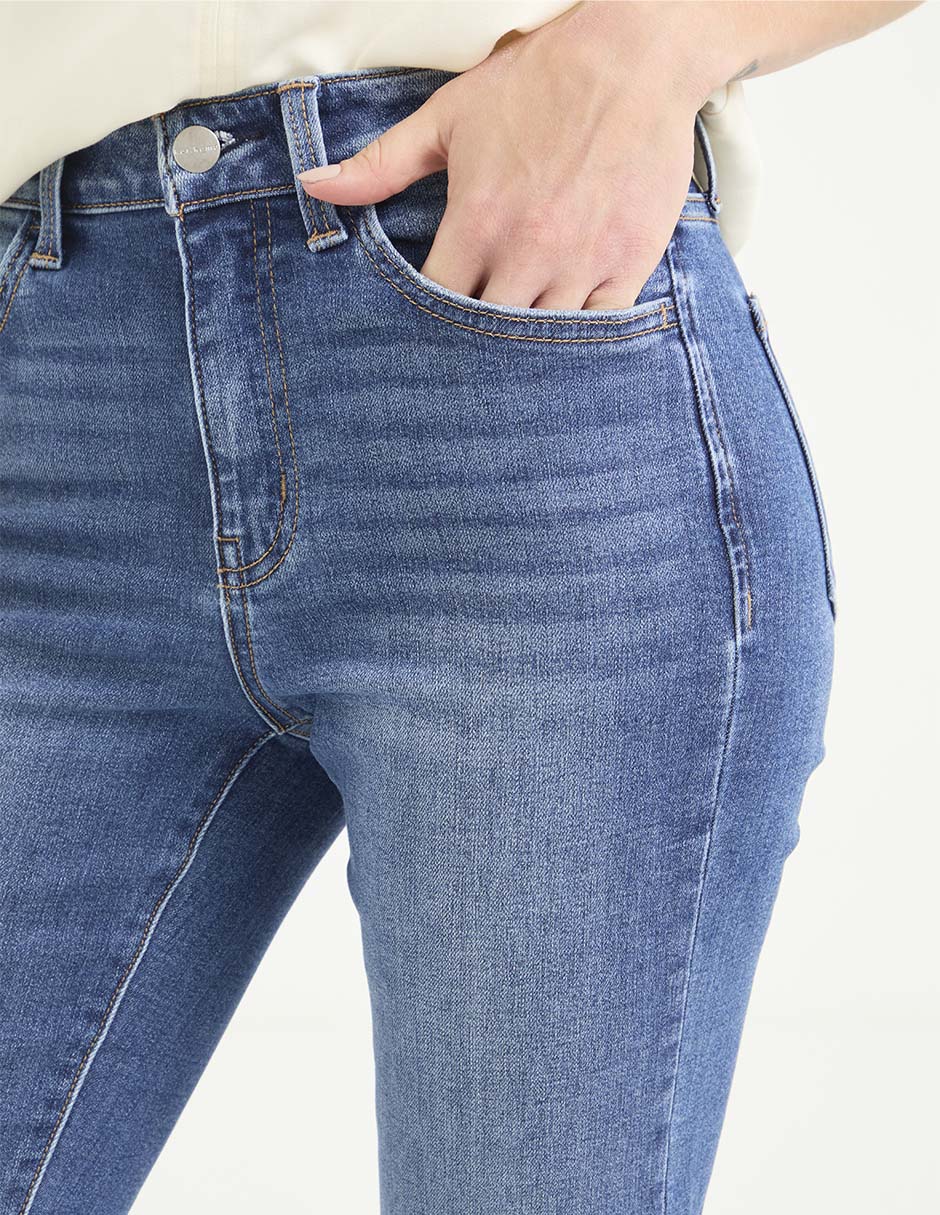 Jeans acampanado para mujer 3