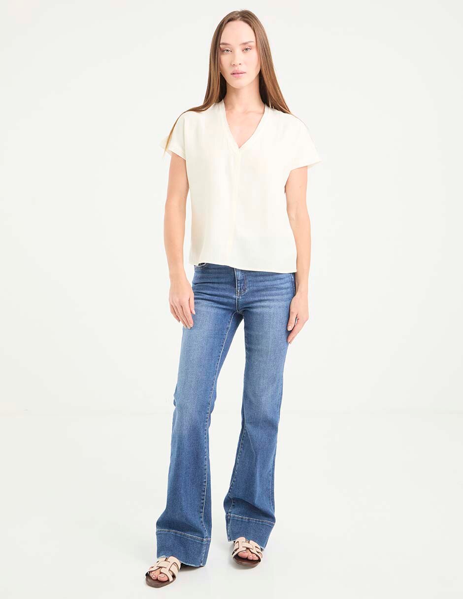 Jeans acampanado para mujer 4
