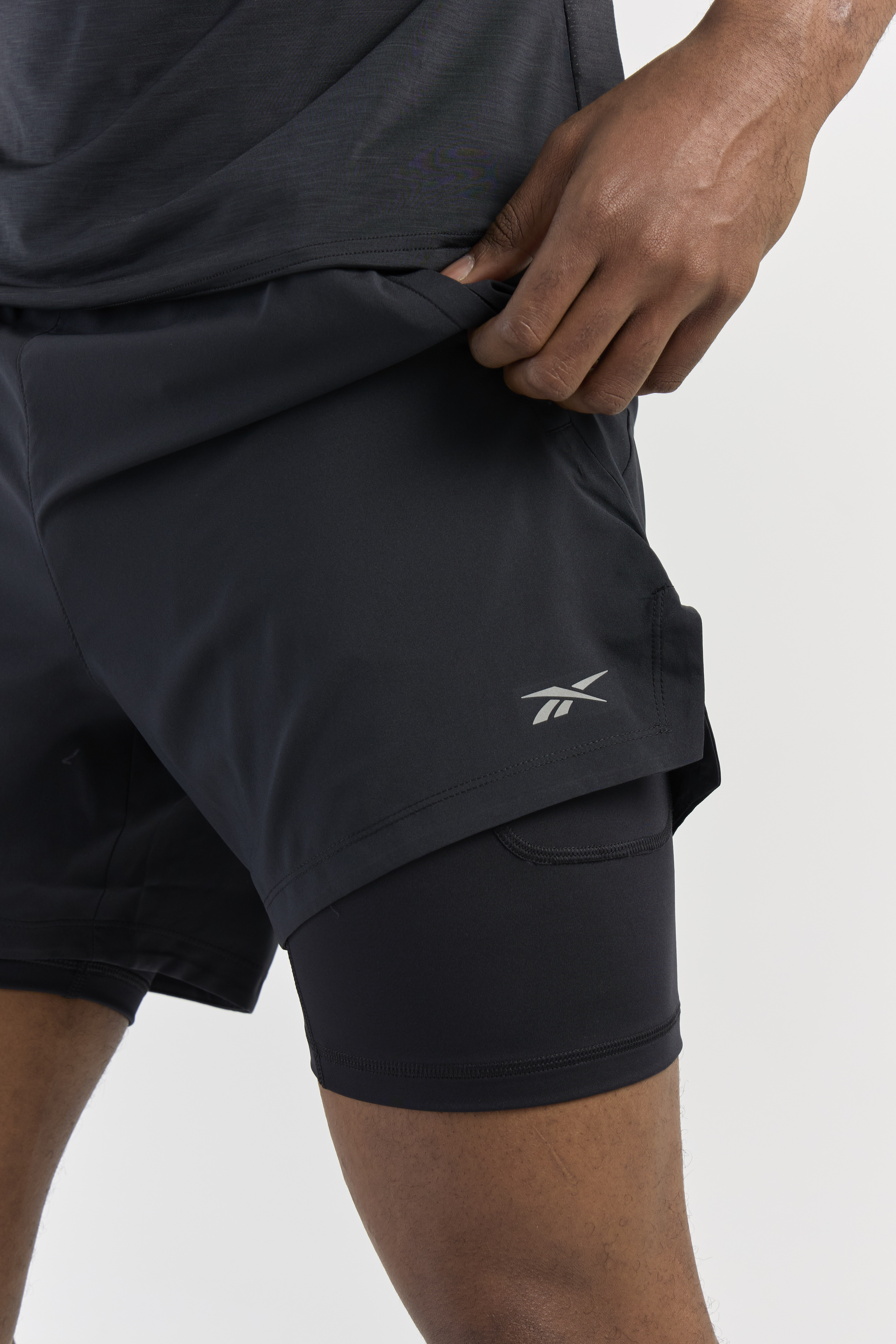 Short con bolsillos Reebok para entrenamiento hombre