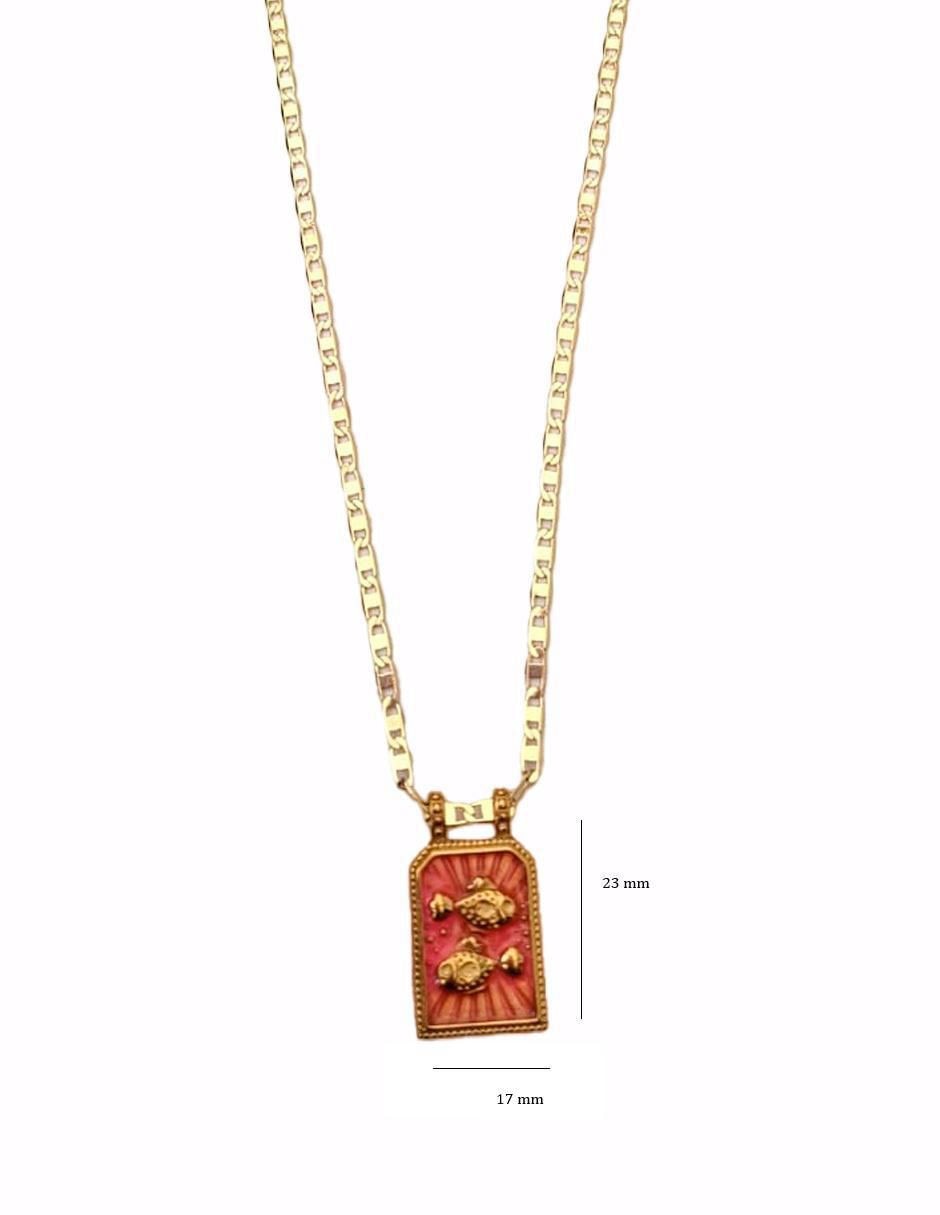 Collar con dije de signo zodiacal Nira Constelaciones de oro laminado 10 k