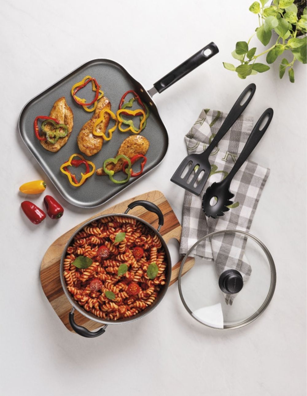 Batería de Cocina Tramontina New Primaware 18 pzas Gris