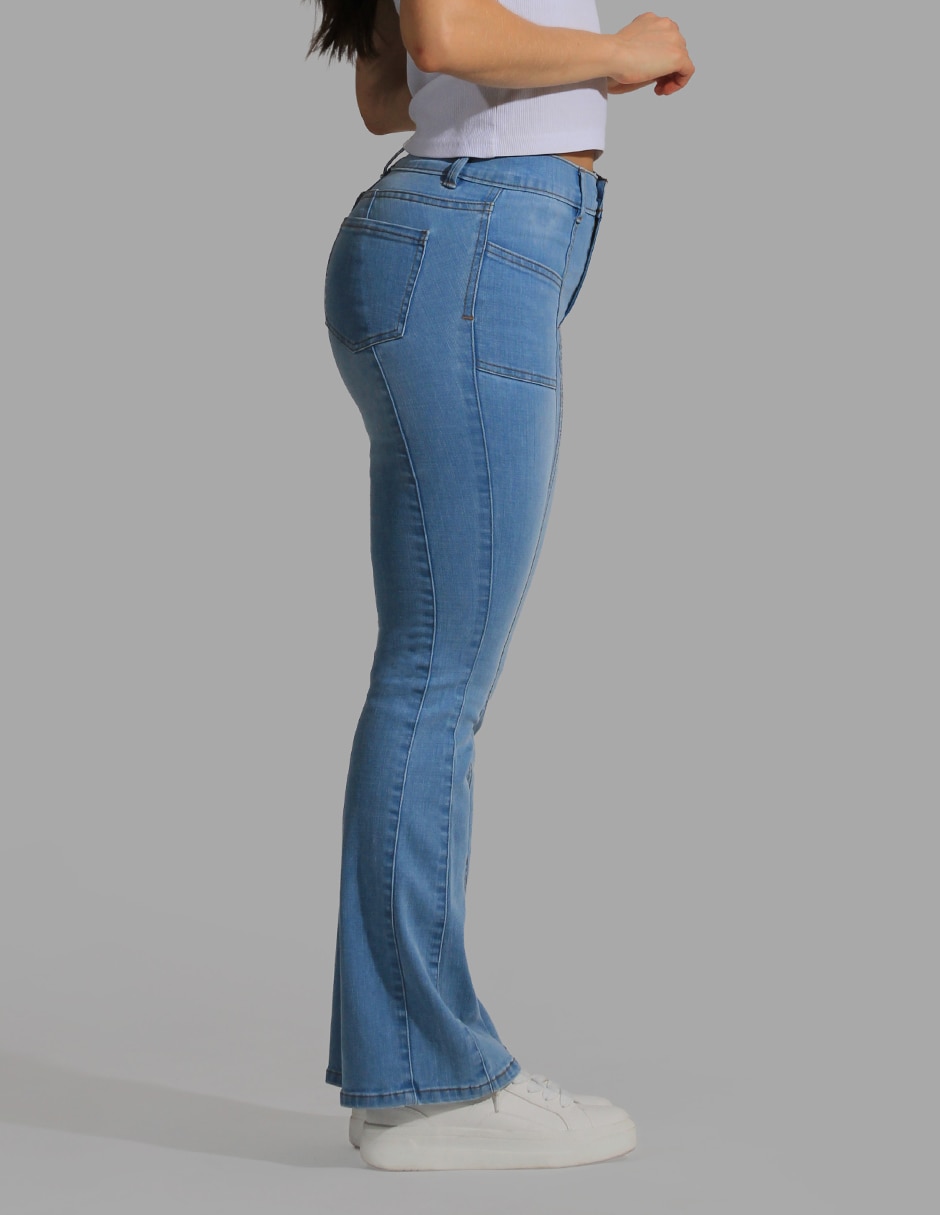 Jeans flare para mujer 3
